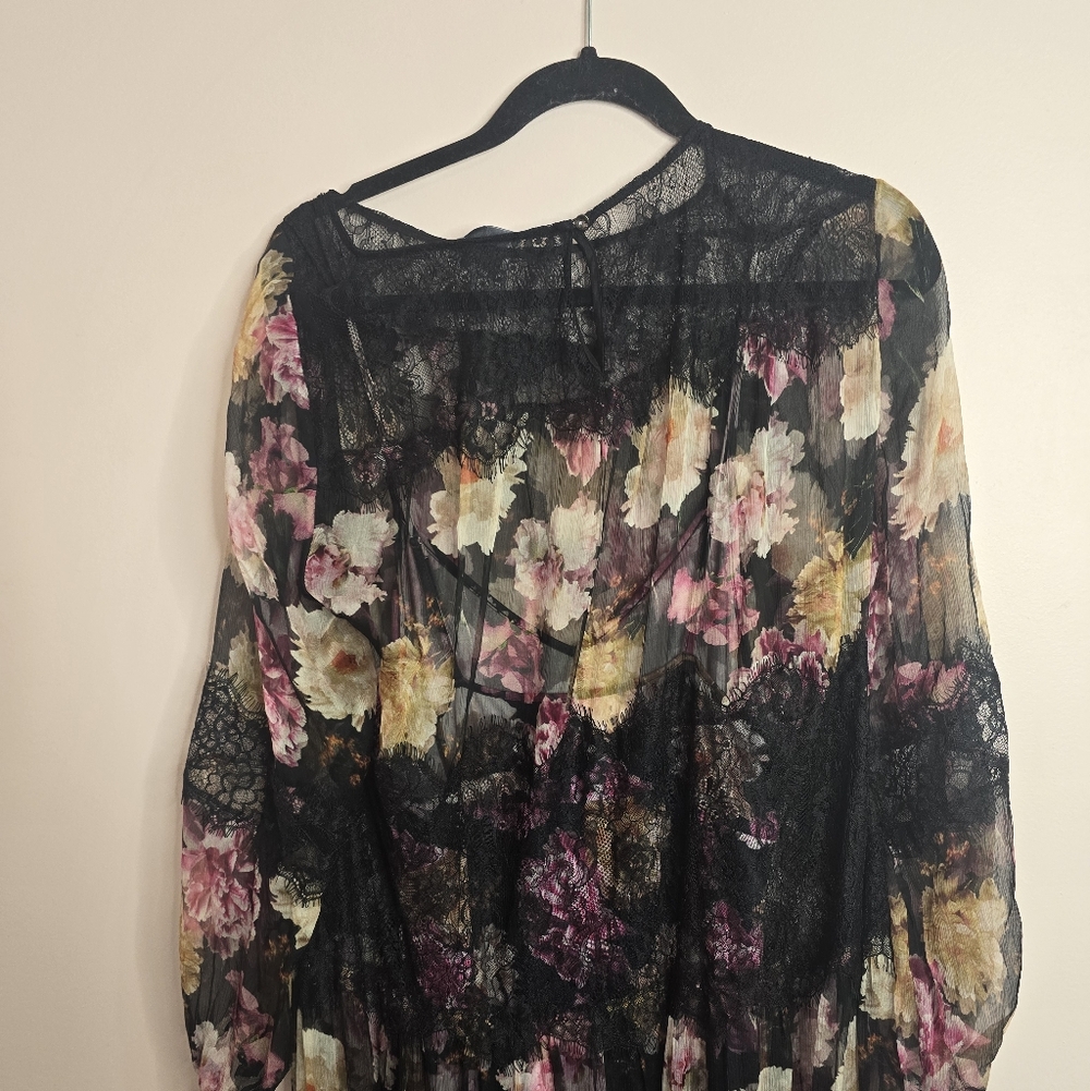 Johnny Was JADE Flora Lace Maxi Dress (Missing Tie) - Picture 6 of 9